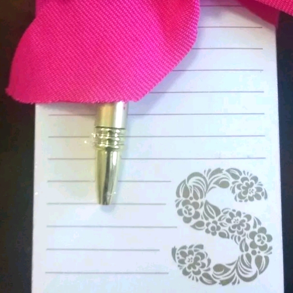 New
S Initial Notepad Pen Gift Set pink gold